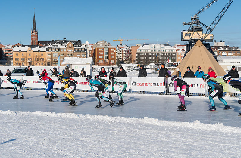 Isbanan i toppskick inför premiärloppet i KPN Grand Prix