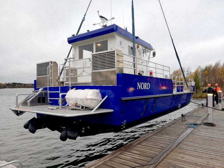 Sjösättning av Luleås nya arbetsbåt
