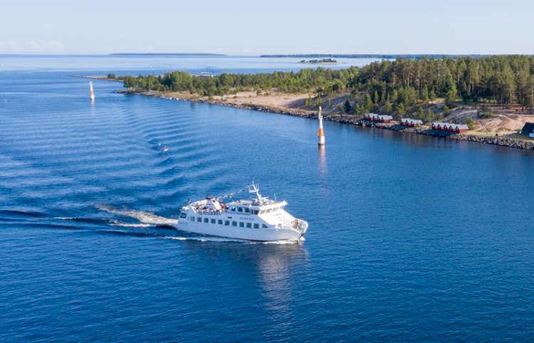 Charterbåtar och transporter i Piteå skärgård